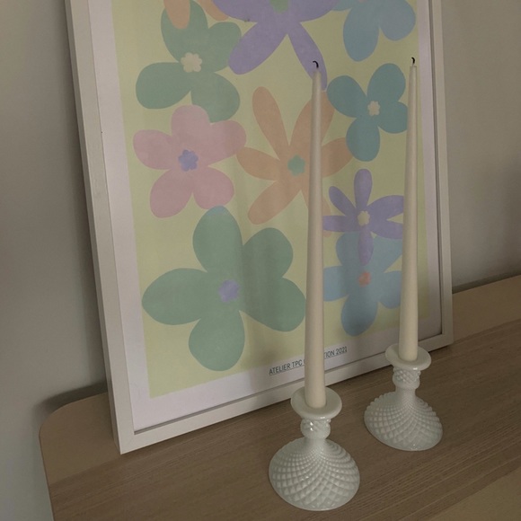 Set of 2 milk glass candle holders - Picture 2 of 2